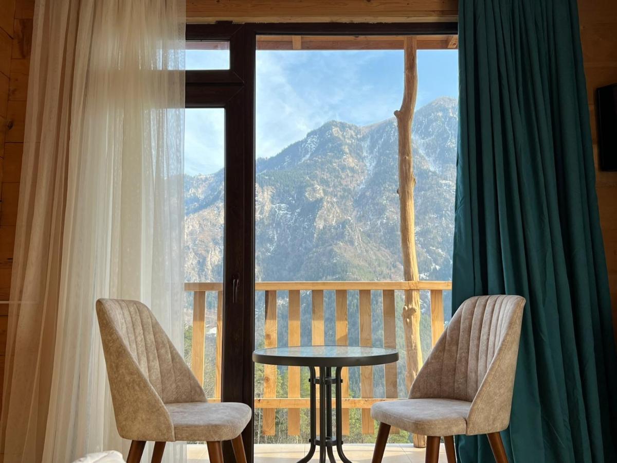 Hotel Khulo Lnn Zewnętrze zdjęcie